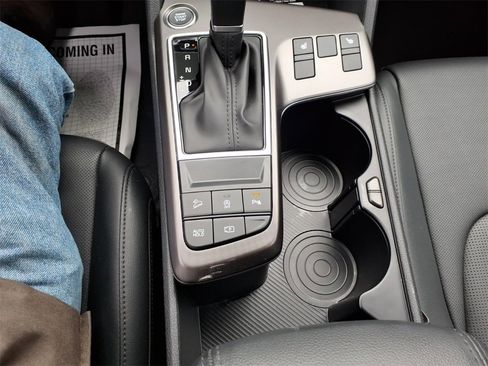 Used 2026 Kia Sportage EX w/ EX Panorama Roof Package image 18