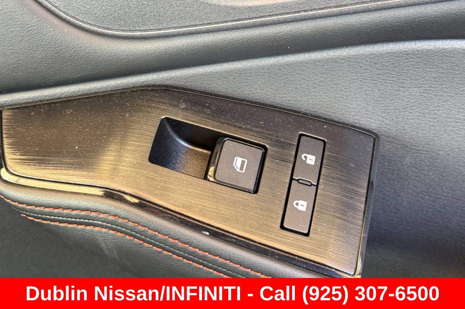 Used 2025 Nissan Rogue SV AWD/4WD image 23