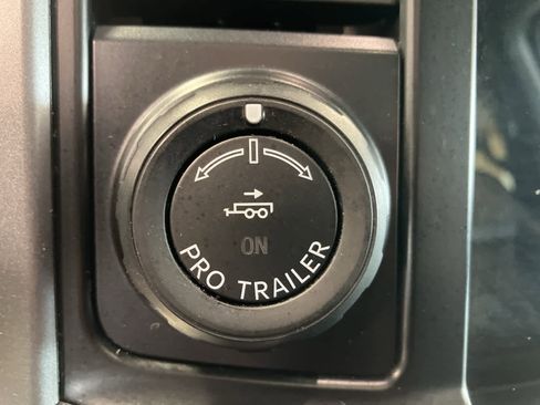 Used 2021 Ford F150 Lariat w/ Equipment Group 502A High image 25