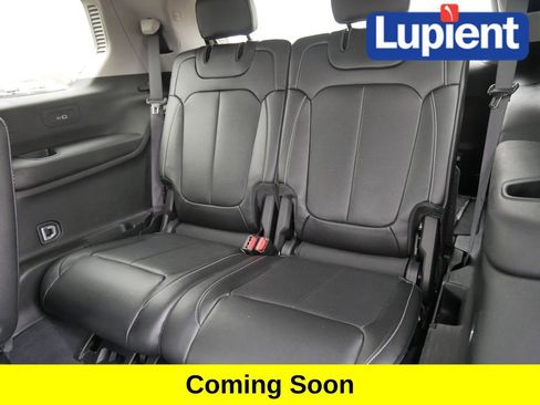 Used 2023 Jeep Grand Cherokee L Limited w/ Luxury Tech Group II image 10