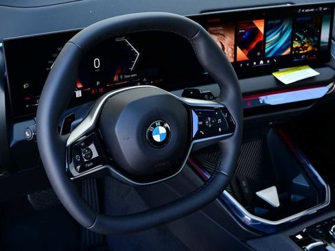 Used 2026 BMW X3 xDrive30 w/ Premium Package image 12