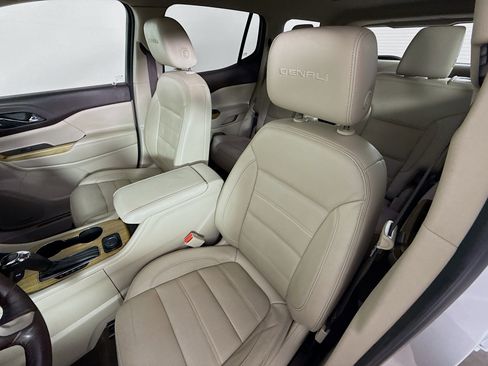 Used 2018 GMC Acadia Denali w/ Technology Package image 26