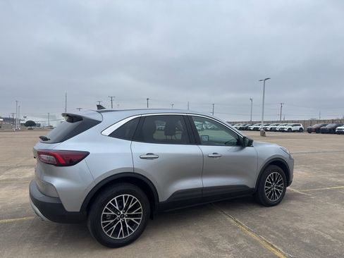 Used 2023 Ford Escape Active image 15