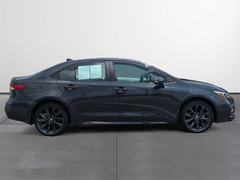 Certified 2025 Toyota Corolla SE FWD image 6