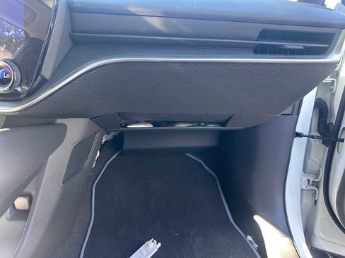 Used 2023 Lexus RZ 450e Premium image 20