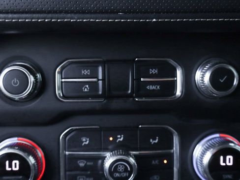 Used 2021 GMC Yukon SLT image 38