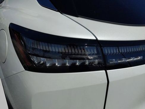 New 2025 Nissan Murano SL AWD/4WD image 14