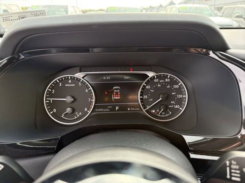 Used 2024 Nissan Pathfinder SL w/ SL Premium Package AWD/4WD image 19