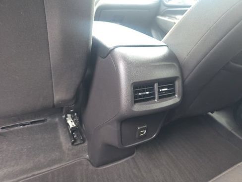 Used 2024 Chevrolet Equinox LT AWD/4WD image 27