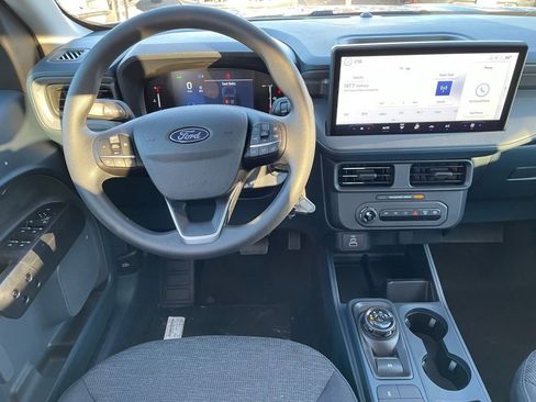 New 2025 Ford Maverick XL image 7