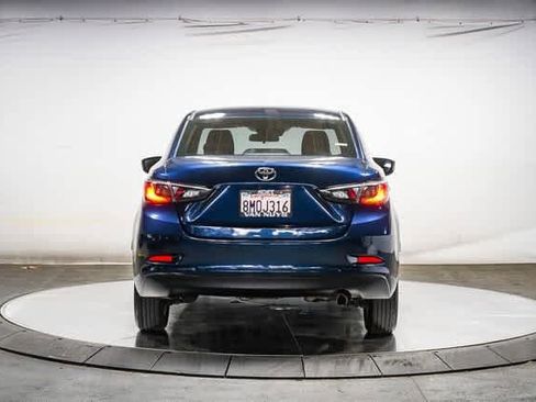 Certified 2017 Toyota Yaris iA image 4