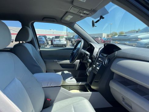 Used 2014 Honda Pilot LX image 2