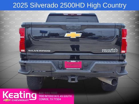 Used 2025 Chevrolet Silverado 2500 High Country w/ High Country Premium Package AWD/4WD image 7