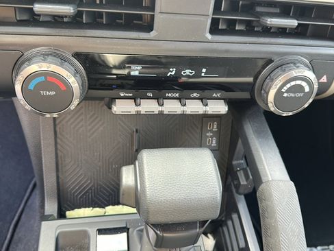 Used 2024 Toyota Tacoma SR image 26