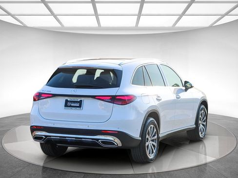 New 2026 Mercedes-Benz GLC 300 image 4