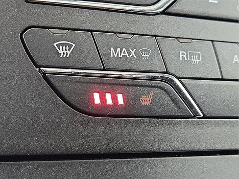 Used 2017 Ford Edge SEL w/ Equipment Group 201A image 26