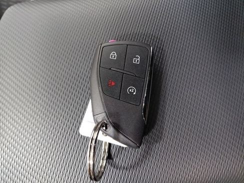 Used 2026 Chevrolet Equinox LT AWD/4WD image 6
