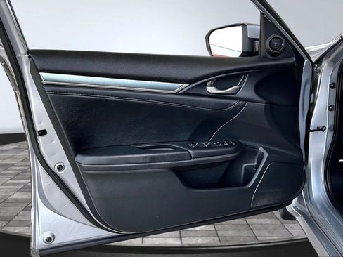 Used 2018 Honda Civic EX-L image 17