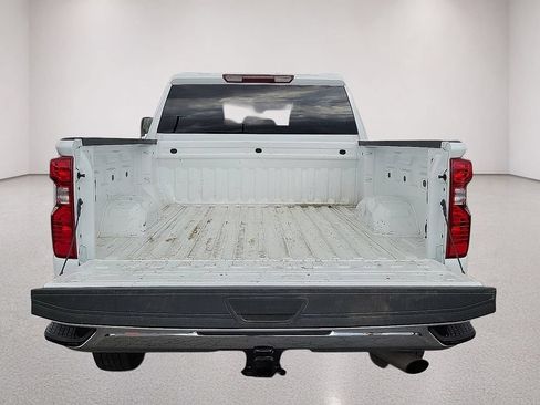 Used 2025 Chevrolet Silverado 2500 LT w/ Convenience Package AWD/4WD image 8