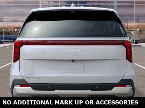 New 2026 Kia Carnival EX image 13