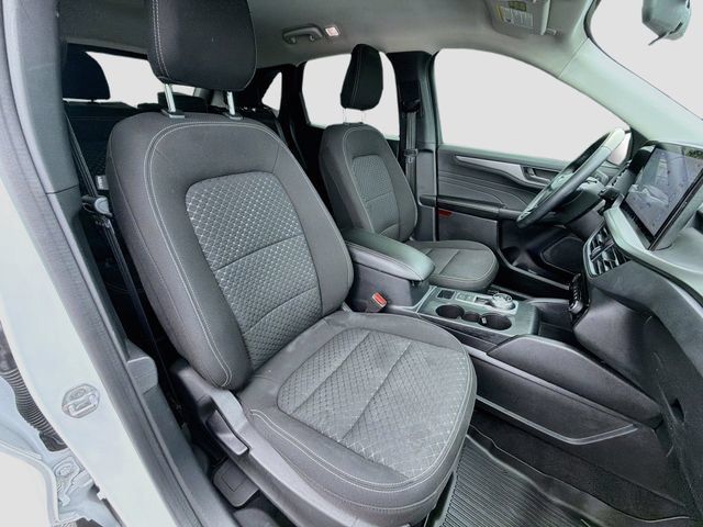 Used 2023 Ford Escape Active w/ Tech Pack #1 AWD/4WD image 29