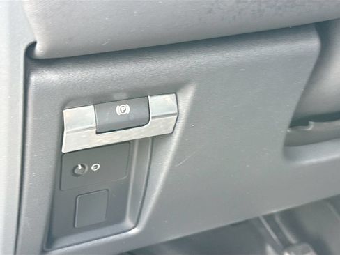 Used 2020 Land Rover Defender 110 X AWD/4WD image 11
