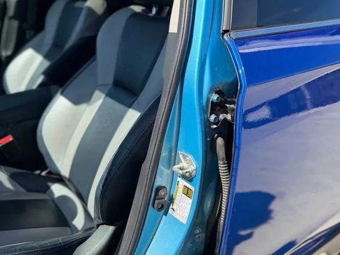 Used 2021 Subaru Crosstrek Hybrid w/ Moonroof Package w/Navigation AWD/4WD image 13