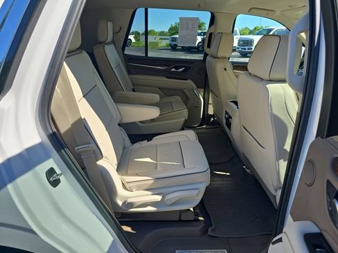 Used 2021 GMC Yukon Denali AWD/4WD image 15