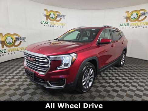 Certified 2022 GMC Terrain SLT image 3