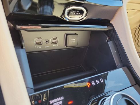 New 2026 Jeep Grand Cherokee L Limited AWD/4WD image 19