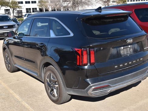 Used 2021 Kia Sorento EX image 8