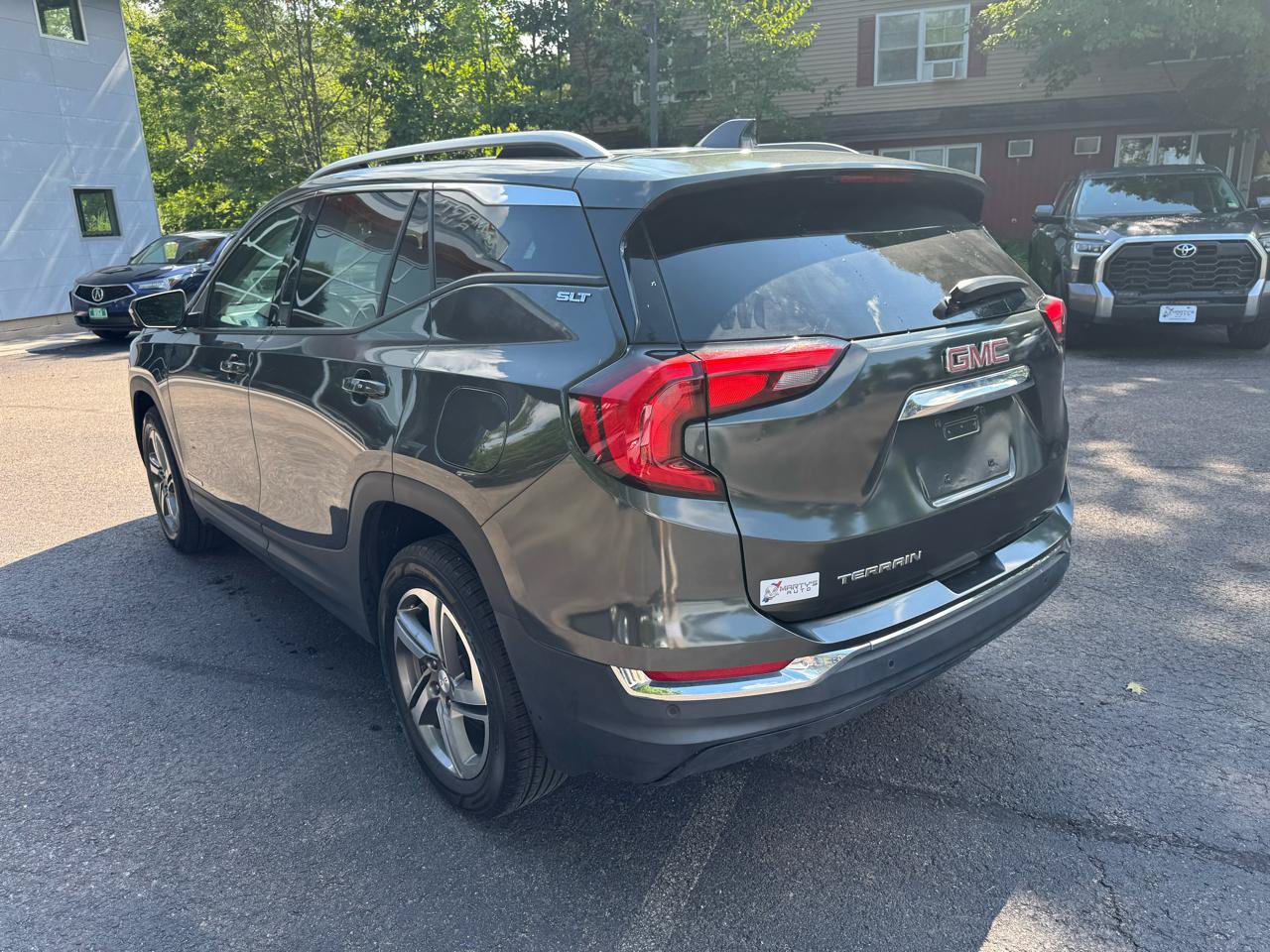 Used 2021 GMC Terrain SLT AWD/4WD image 3