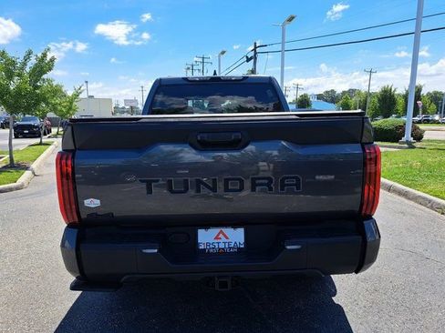 Used 2026 Toyota Tundra SR5 AWD/4WD image 9
