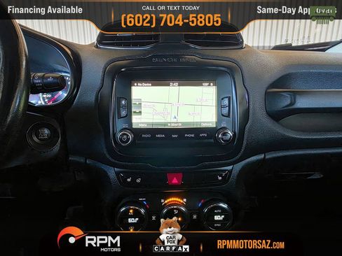 Used 2017 Jeep Renegade Trailhawk AWD/4WD image 15