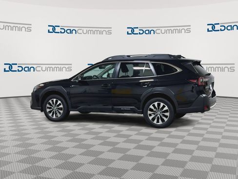 Used 2023 Subaru Outback Limited image 6