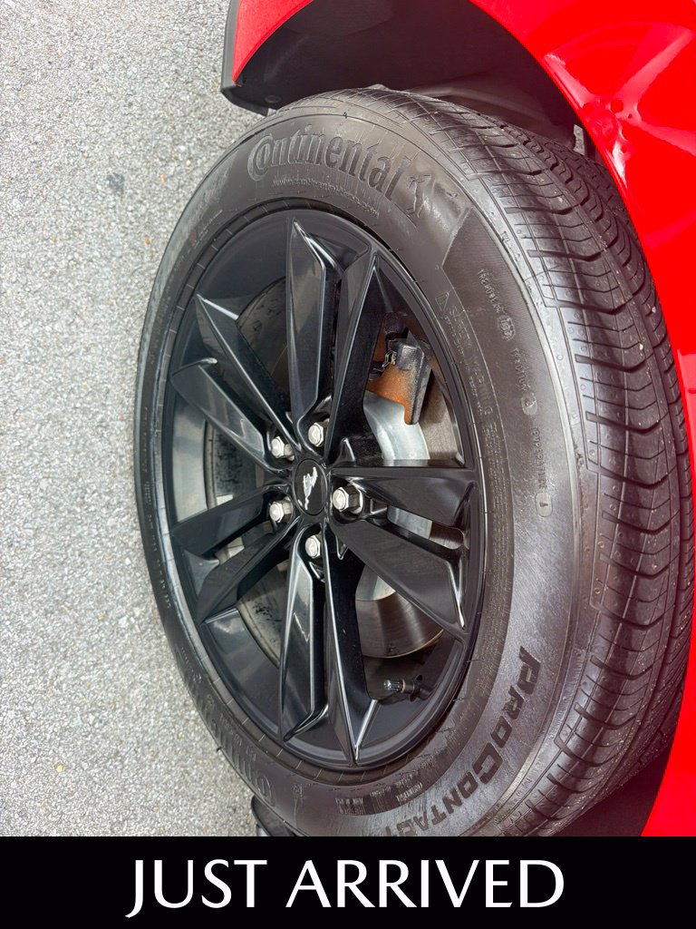 Used 2025 Ford Mustang GT RWD image 9