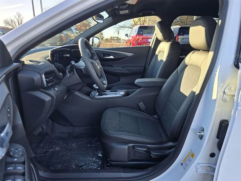 New 2026 Buick Envista Preferred image 13