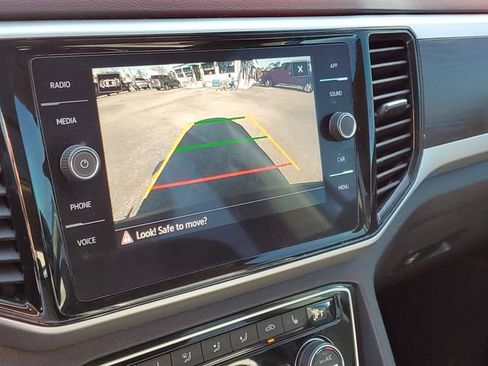 Used 2022 Volkswagen Atlas SE image 25