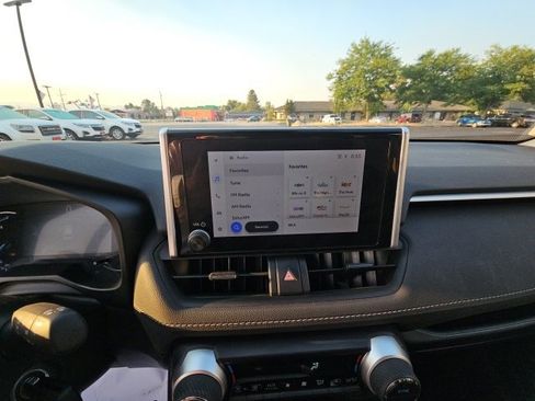 Used 2023 Toyota RAV4 LE image 32