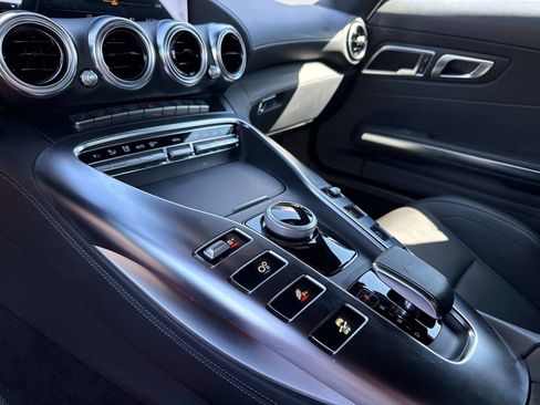 Used 2021 Mercedes-Benz AMG GT Roadster image 43
