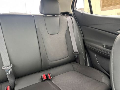 Used 2025 Buick Encore GX Preferred FWD image 36