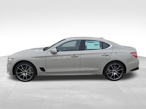 Used 2026 Genesis G70 2.5T AWD/4WD image 5