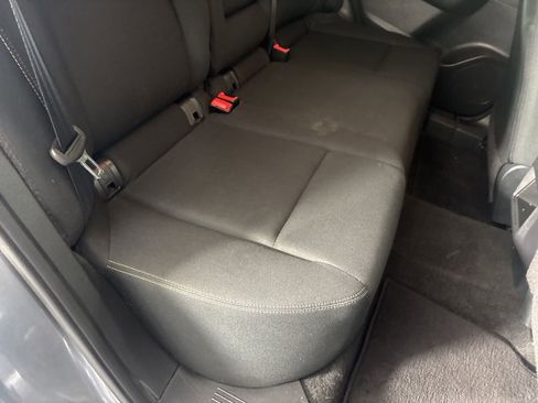 Used 2023 Nissan Rogue S image 28