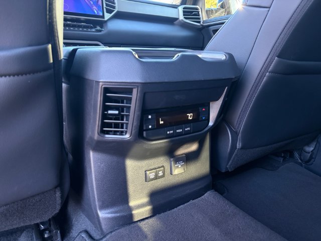 Used 2025 Toyota Sequoia Limited AWD/4WD image 32