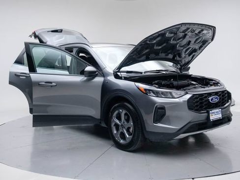 Used 2025 Ford Escape ST-Line FWD image 16