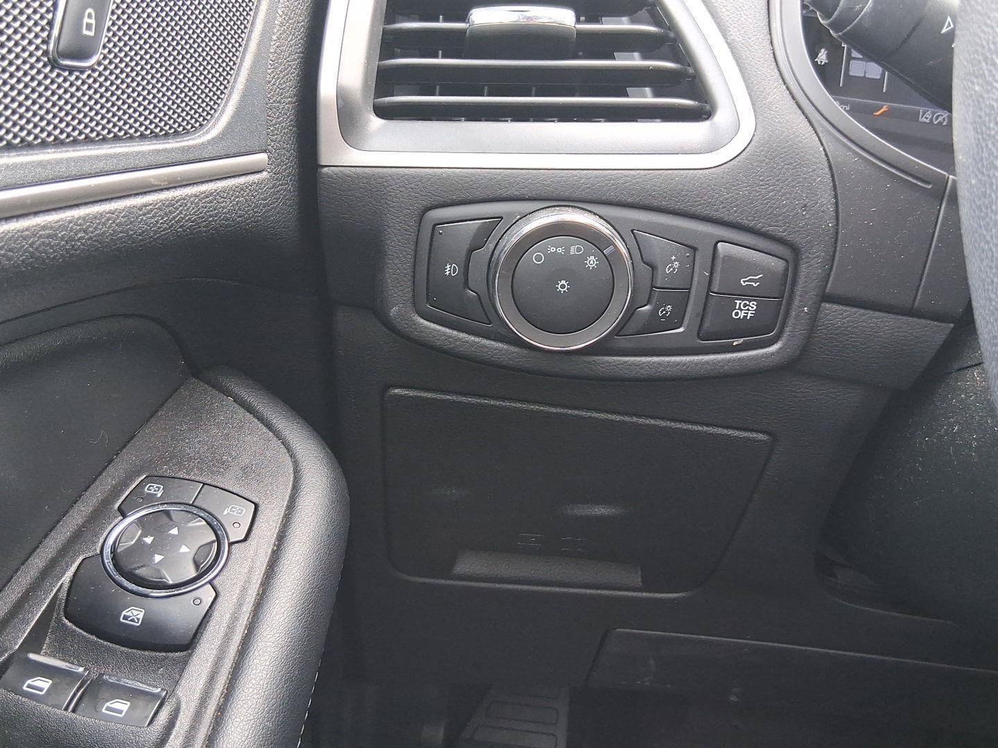 Used 2023 Ford Edge SEL w/ Convenience Package AWD/4WD image 18