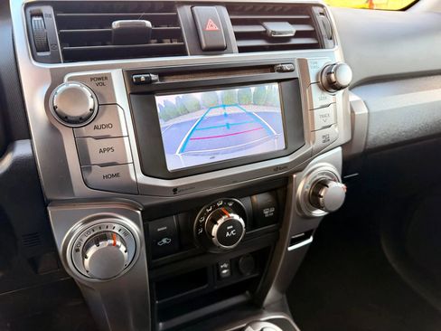 Used 2015 Toyota 4Runner 4WD image 12