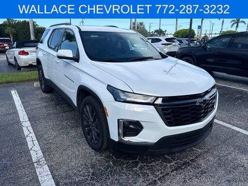 Used 2023 Chevrolet Traverse RS AWD/4WD image 1
