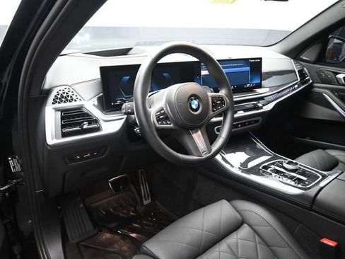 Used 2025 BMW X5 xDrive40i w/ Executive Package AWD/4WD image 9