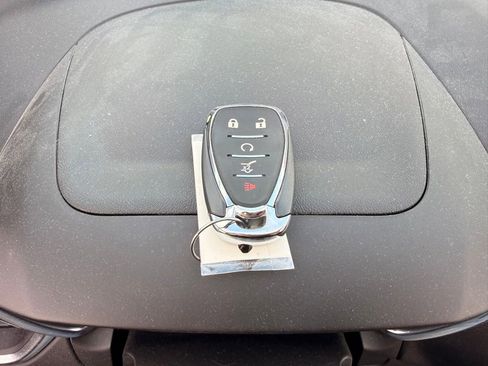 Used 2024 Chevrolet Equinox LT image 37